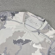 Nike Pro Hypercool Shirt Mens Small Gray White Camo Fitted Short Sleeve Tee