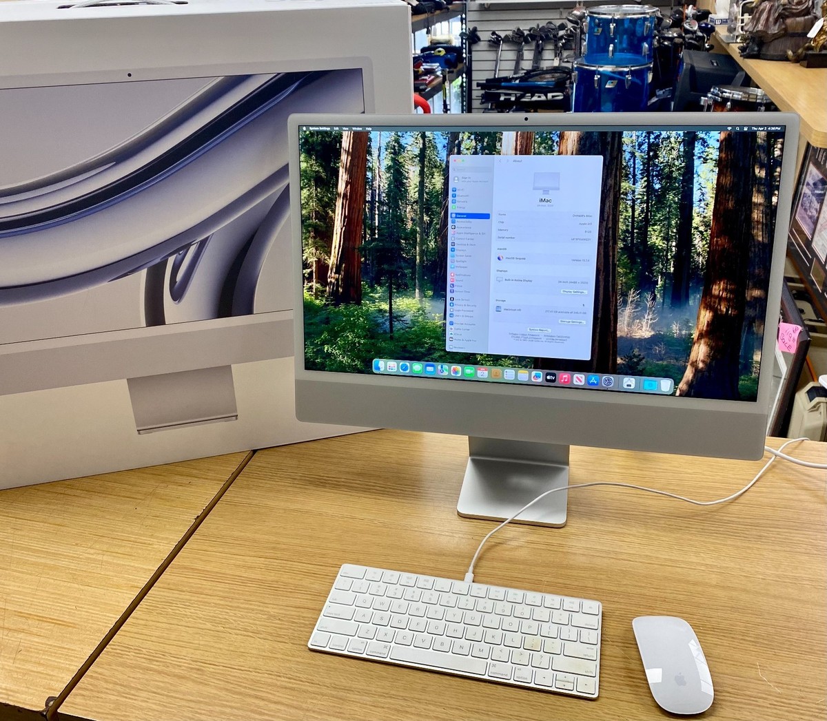 2023 Apple iMac 24