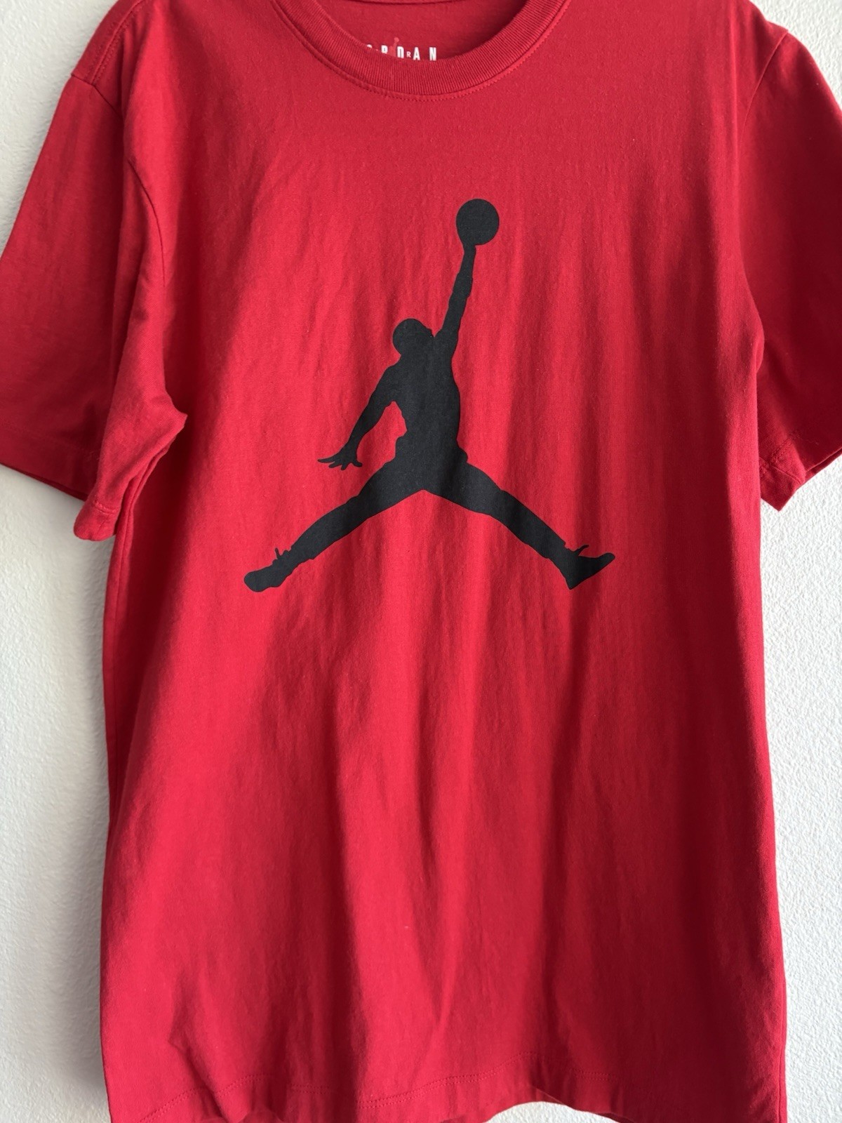 Air Jordan Red T-Shirt Unisex Size Small 100% Cotton Short Sleeve Jumpman Logo