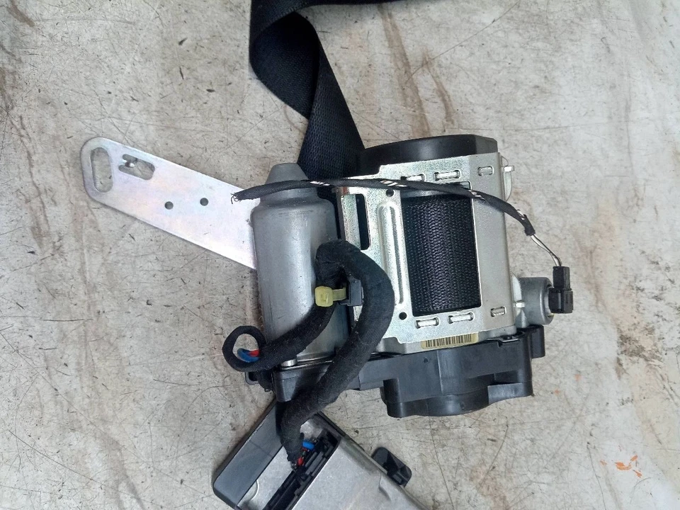Used Front Left Seat Belt Front fits: 2012 Bmw 750I bucket driver retractor Fron Foto 4 de 4