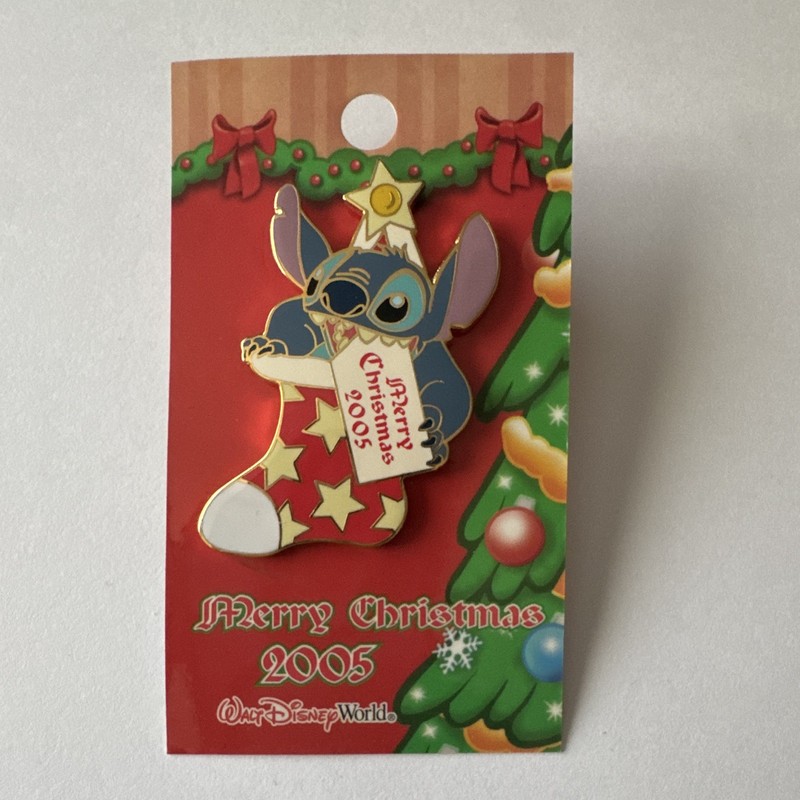 Disney Stitch Merry Christmas 2005 Walt Disney World Single Pin on Card