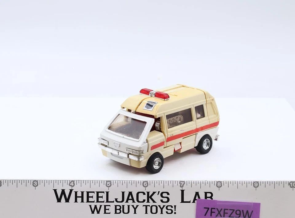 Ratchet G1 Transformers 1984 Hasbro Vintage Action Figure - Image 2 of 4