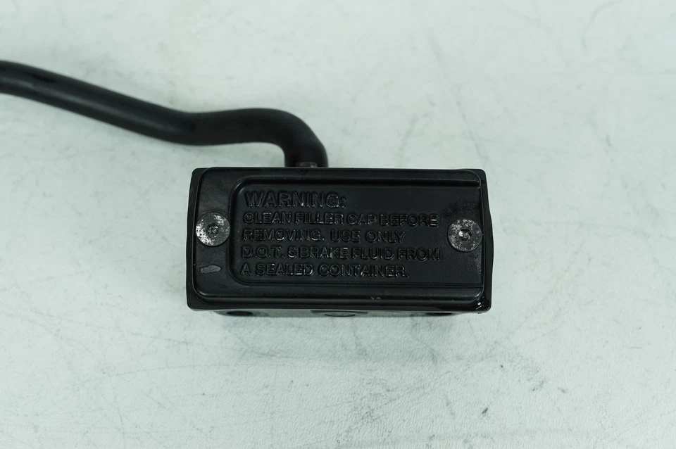 Harley Touring Electra Glide 1996 FLHT tanque de botella de depósito de freno trasero OEM Foto 4 de 4