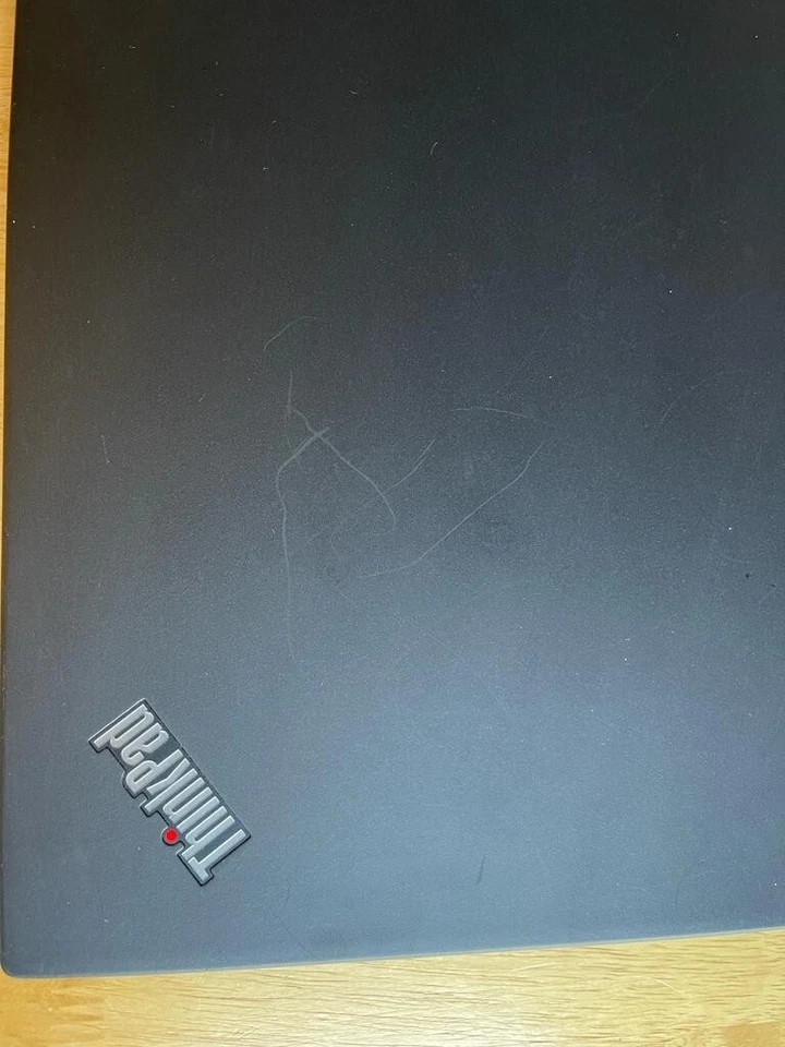 Lenovo X1 Carbon 5th Gen ( i7- 7500U 8GB 256GB SSD Windows 11. READ DESCRIPTION. - Image 4 of 4