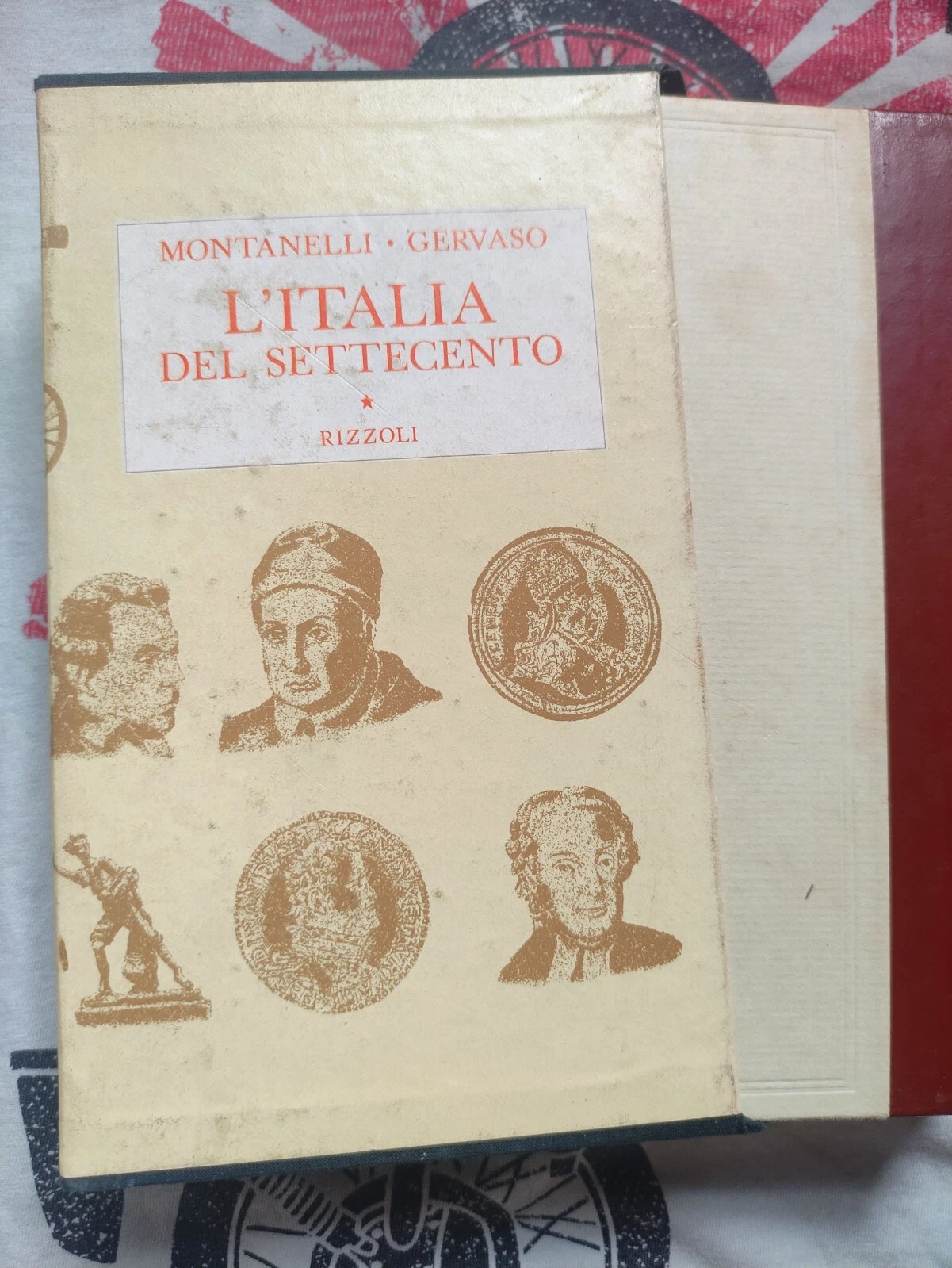 Foto 16 di 21