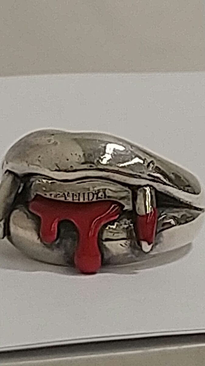 Yohji Yamamoto Silver ring Gothic vampire fang 950 size: 10 Yohji Yamamoto Silver ring Gothic vampire fang 950 size: 10