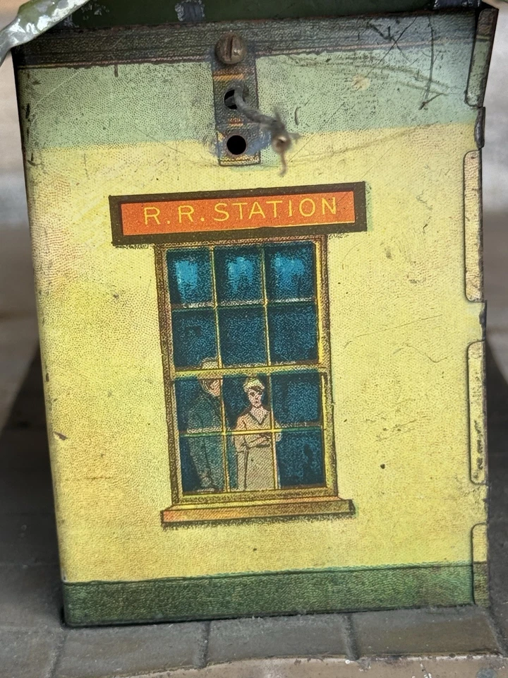 RARE Vintage Ives Prewar O Gauge #201 Passenger Station With x2 Lights WORKING - Image 4 of 4