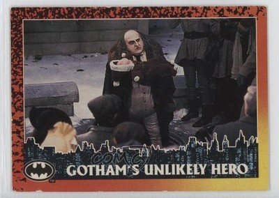 1992 Topps Batman Returns Gotham's Unlikely Hero #34 13a1