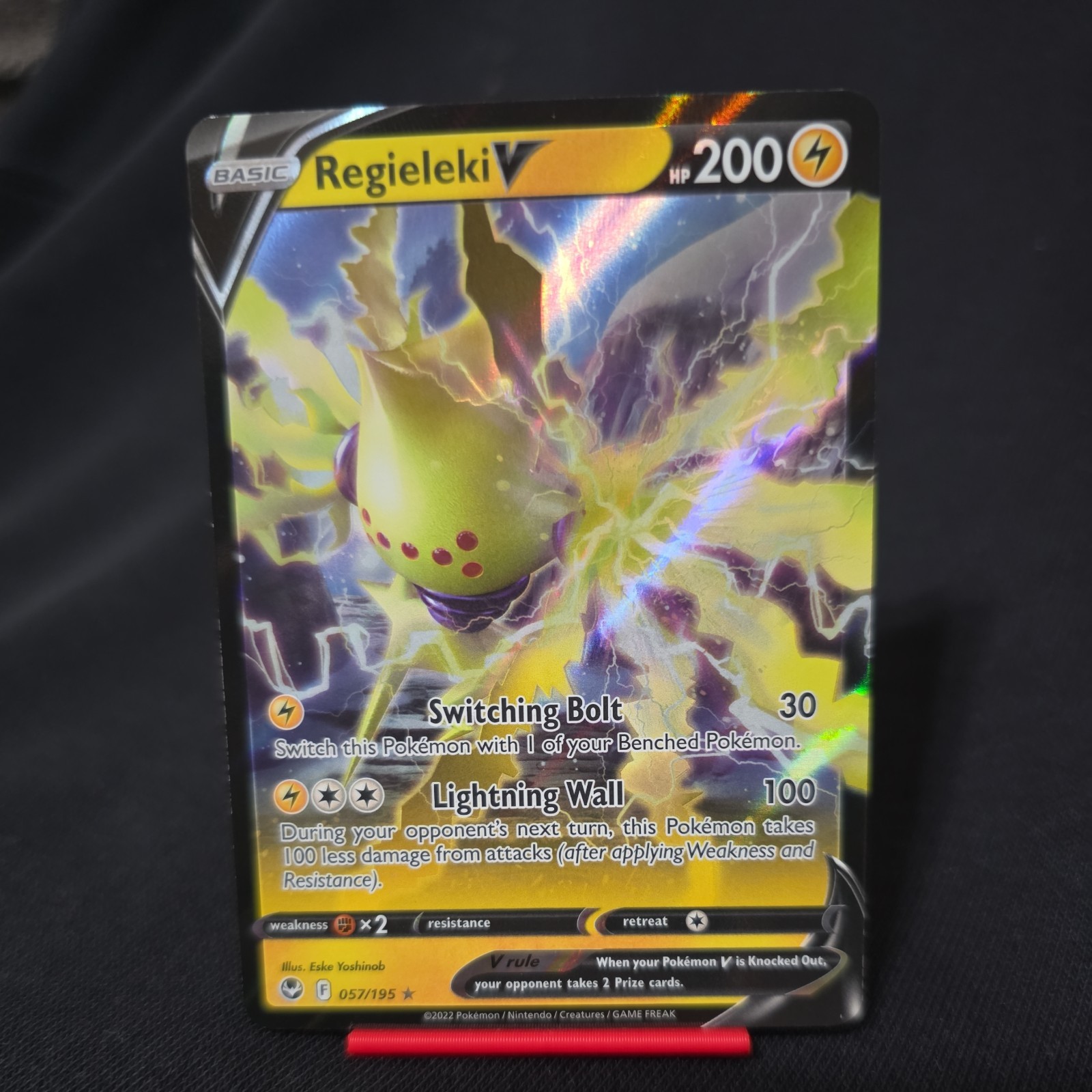 Regieleki V 057/195 - Silver Tempest - Ultra Rare - Near Mint