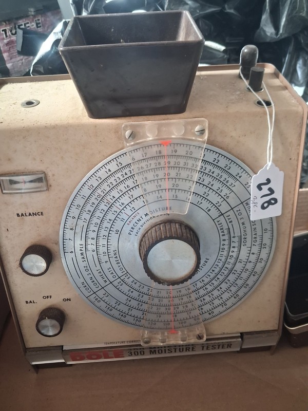 Dole 300  Moisture  Grain  Tester Corn Beans Wheat - Untested