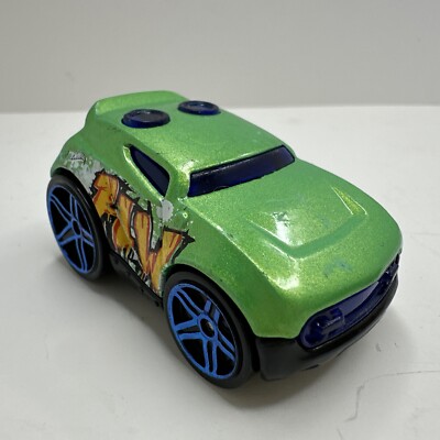 Hot Wheels Volkswagen (green) 2016 Rocket Box HALLOWEEN EDITION