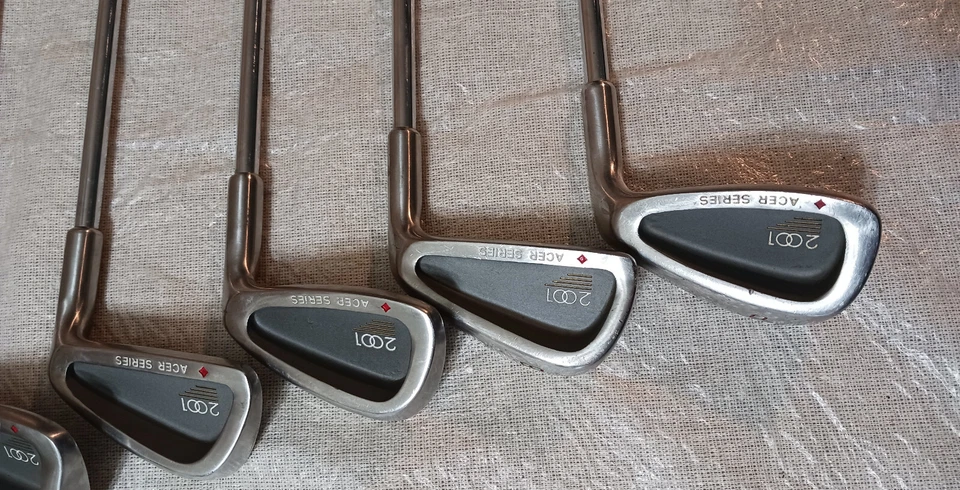 Acer Series 2001 RH Iron Set 3-PW True Temper Steel Shafts - Playable Grips - Image 3 of 4