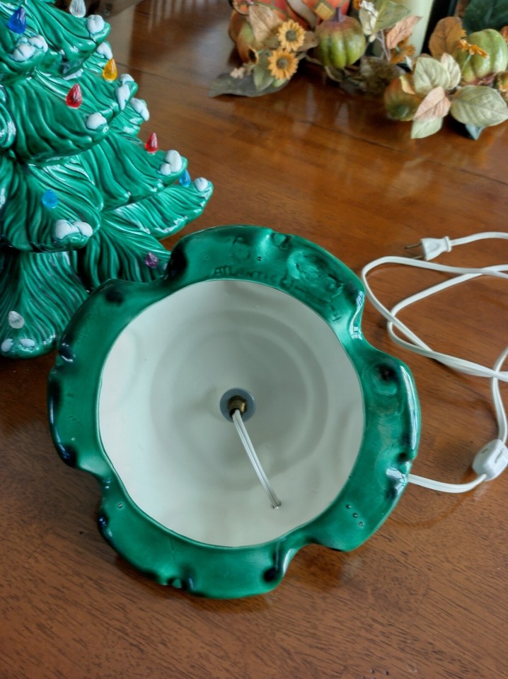 Vtg 1970s Atlantic Mold Ceramic Christmas Tree w/Base Large Green 21