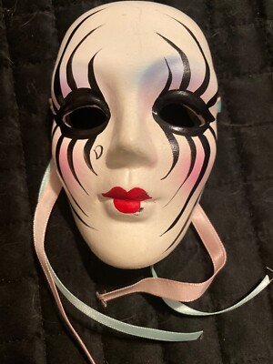 Decorative Mardi Gras mask 4  X 3   
