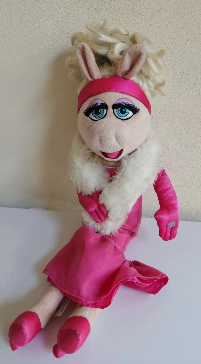 Miss piggy shop doll disney store