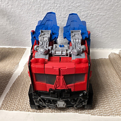 Hasbro Transformers Optimus Prime Transforming Truck Robot Action Figure 2022