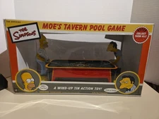 2002 THE SIMPSONS MOE'S TAVERN POOL GAME WIND UP TIN ACTION TOY NEW IN BOX