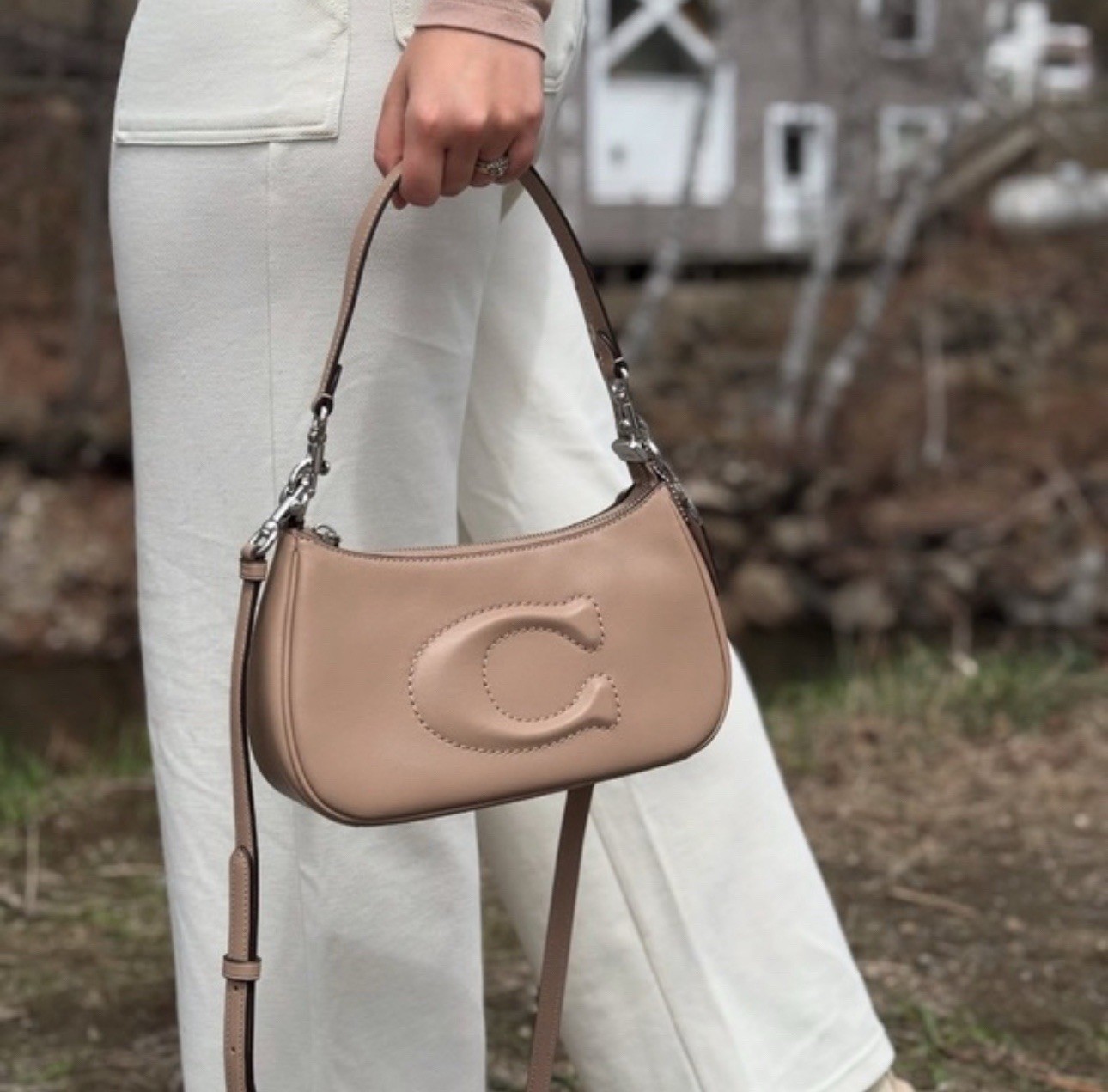 Coach Teri Shoulder Bag, Genuine Leather With 2 Belts, Shoulder And Crossbody! image 3