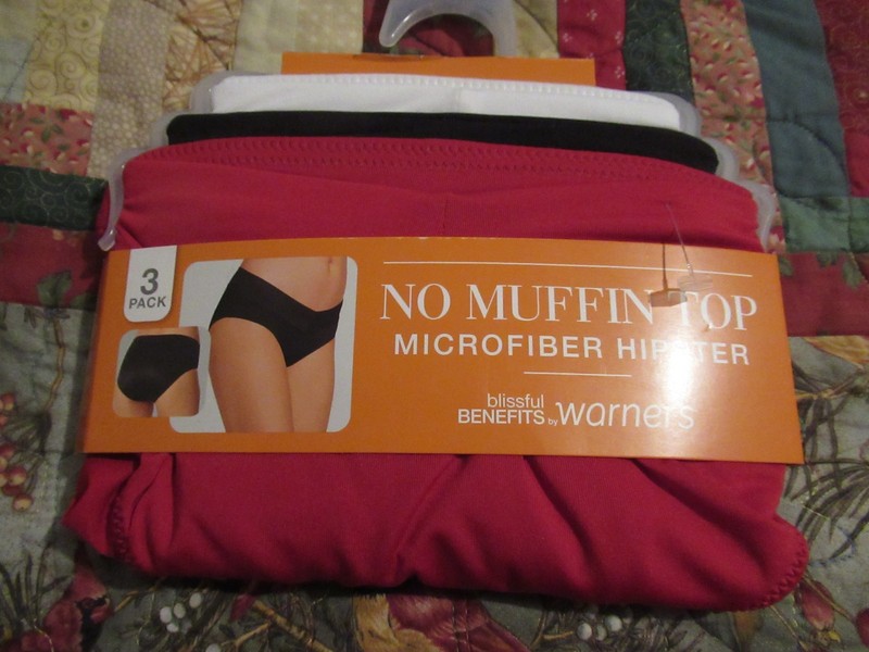 3- Black/Red/White Warner's 5733 Microfiber Hipster Panties *NEW* 9 2X