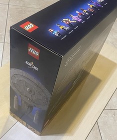 IN HANDS LEGO 10356 Star Trek The Next Generation U.S.S. Enterprise 3600pc New