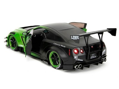 NISSAN GT-R (R35) LIBERTY WALK 2.0 RHD GREEN & BLACK 1/18 DIECAST