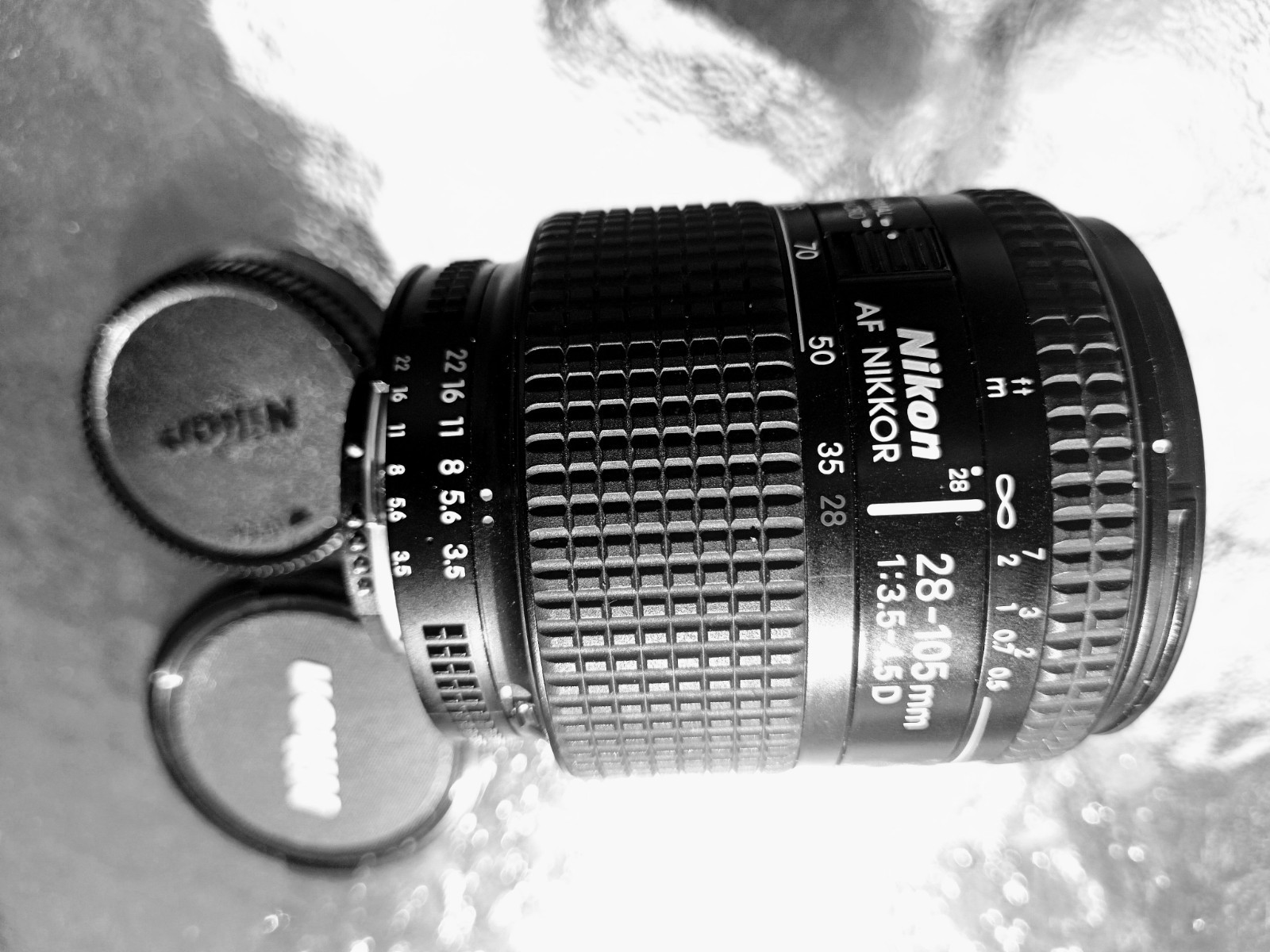 Nikon AF NIKKOR 28-105mm f/3,5-4,5D Obiettivo Zoom per Nikon F