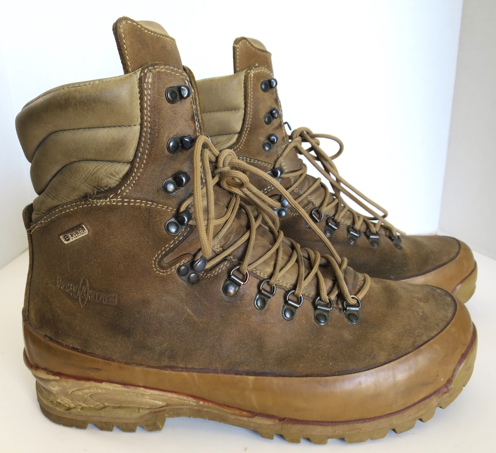 's Size 14 Tan Combat Boots