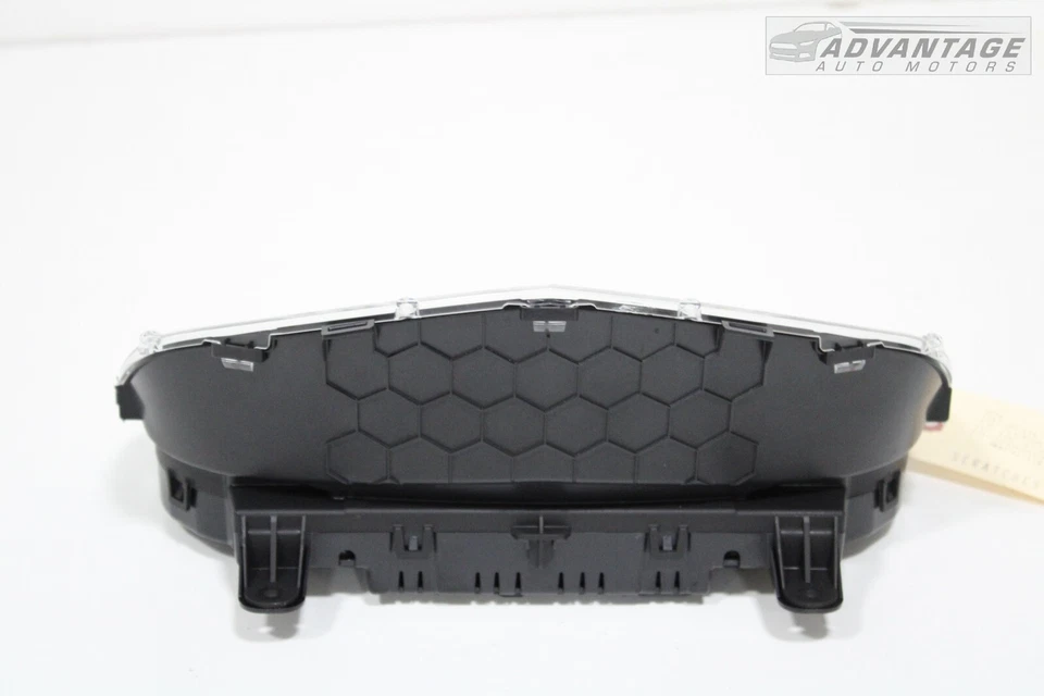 2016-2018 CADILLAC CT6 INSTRUMENT DASHBOARD GAUGE CLUSTER SPEEDOMETER 82K OEM - Image 3 of 4