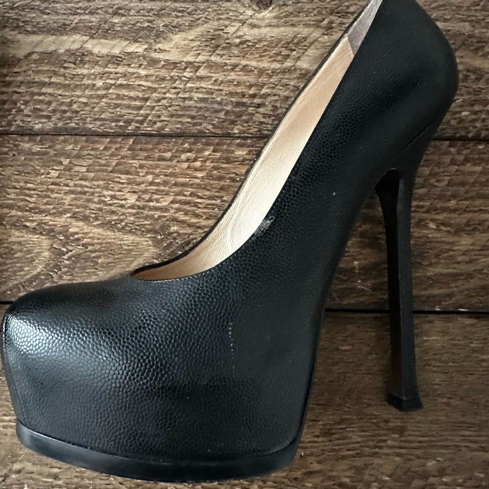 SAINT LAURENT YSL Tribute Too decolte tacco alto plateau in pelle nera 38 5