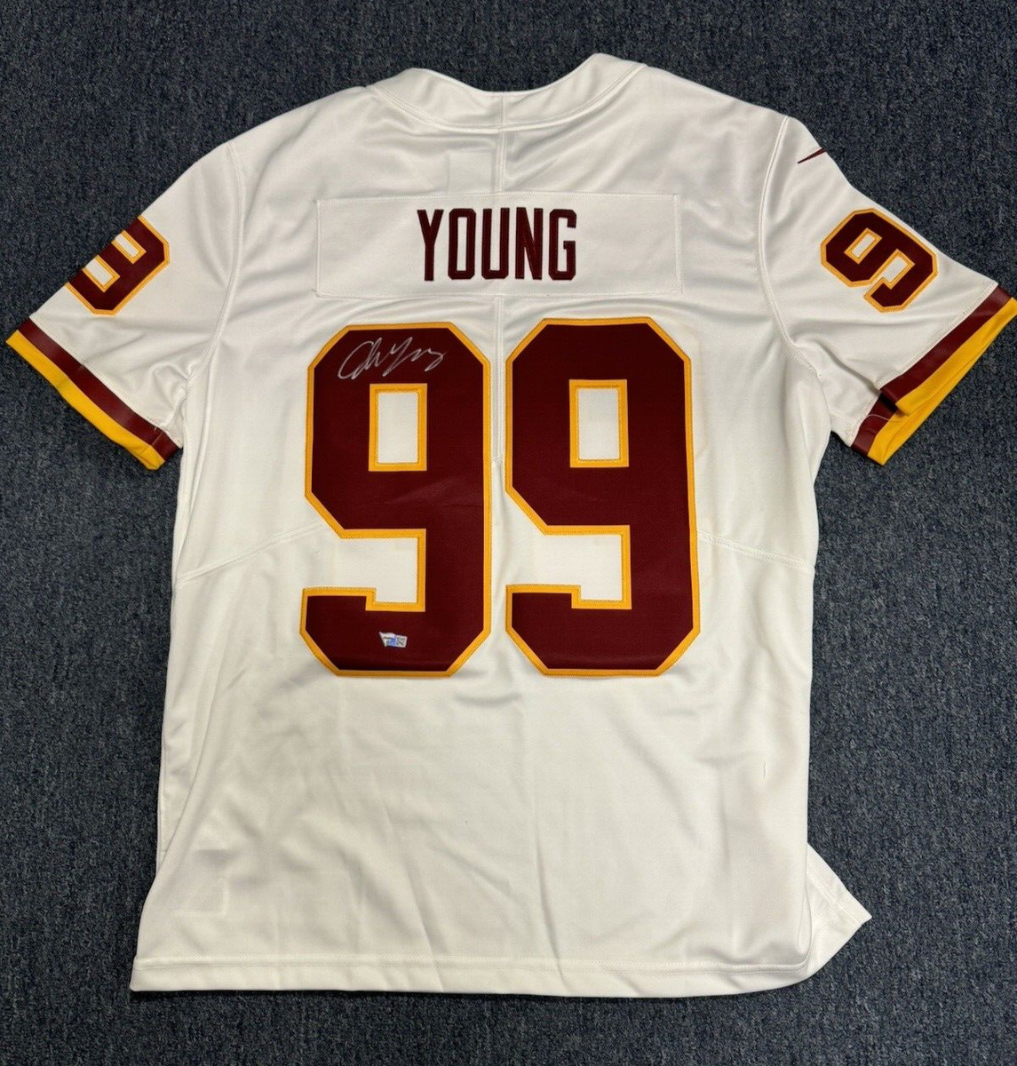新品未開封】 チェイス・ヤング リミテッドジャージ M NFL