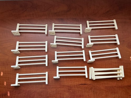 Britains Farm Series #1731 1/32 - Farm Gate plus Fence Lot - Picture 6 of 6