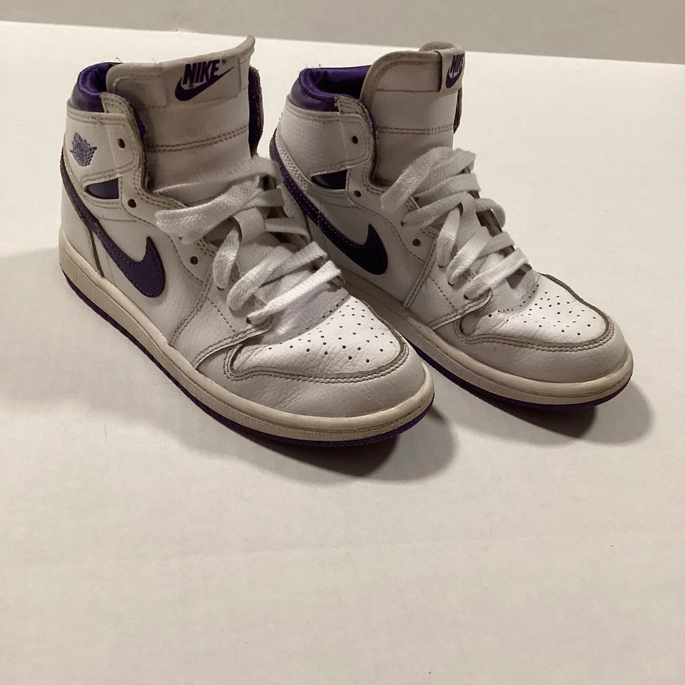 Nike Air Jordan 1 Zapatilla Retro Alta Niños/Jóvenes Talla 2 Púrpura Foto 2 de 4