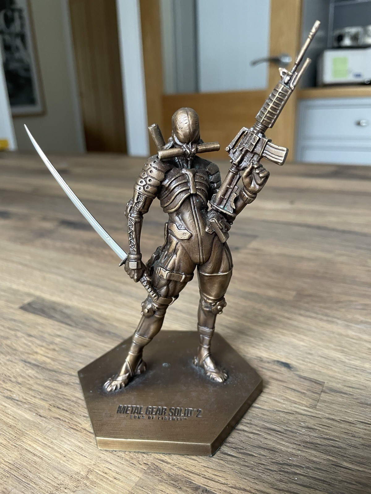 Figura de latón Metal Gear Solid 2 Sons Of Liberty Raiden. Edición Limitada ¡EXTREMADAMENTE RARO!