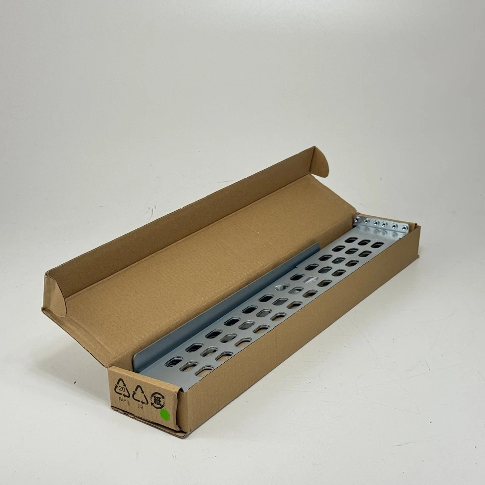 APC 0M-756H Smart-UPS Sliding Rail Kit, 4-Post Rack Bracket, Silver - Image 3 of 4