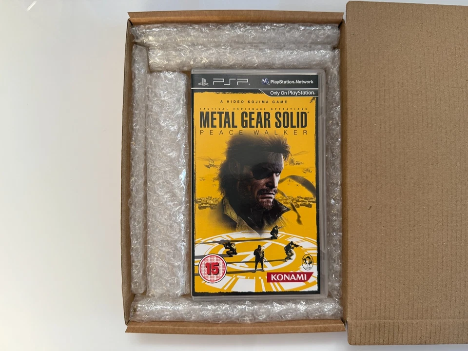 Metal Gear Solid Peace Walker Sony PSP - UK PAL VGC with HMV Exclusive Sleeve - Image 2 of 4