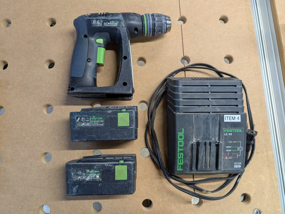 Broca FESTOOL C12 Li-ion, 2 baterias e carregador. As baterias são fracas. - Imagem 2 de 4