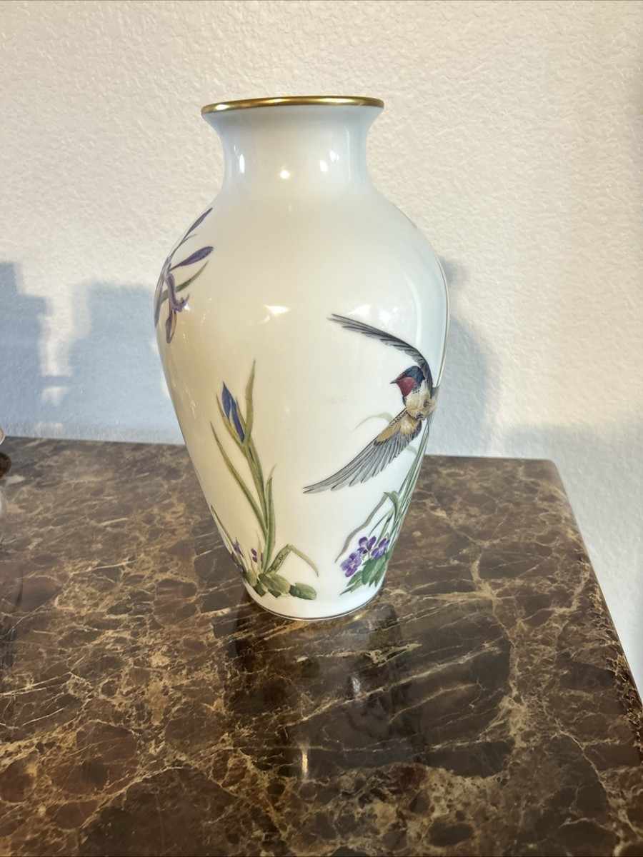VINTAGE Franklin Porcelain Meadowland Bird Vase Signed - 24K