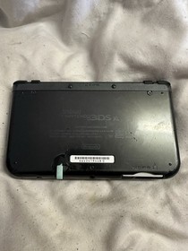 Nintendo &ldquo;New&rdquo;3DS XL Black System RED-001 W/ Charger , Mario Kart 7 & Carry Case