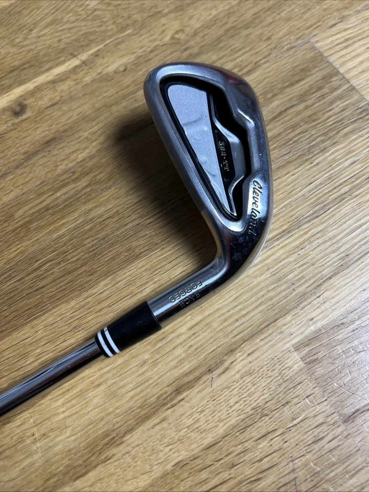 Cleveland 588 TT Forged Face 8 Iron Reg flex Traction 85 Shaft Cleveland Grip. - Image 2 of 4