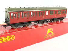 OO Gauge HORNBY R4575  BR Thompson Suburban Lavatory Composite Coach  E88512E