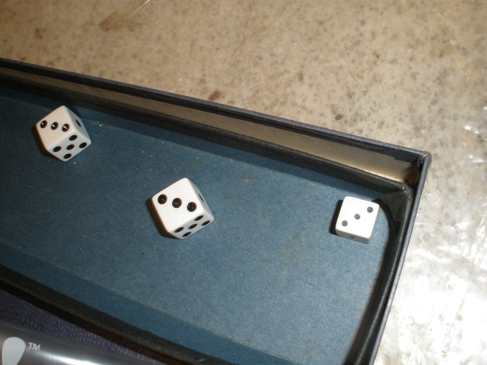 Picture 2 of 8