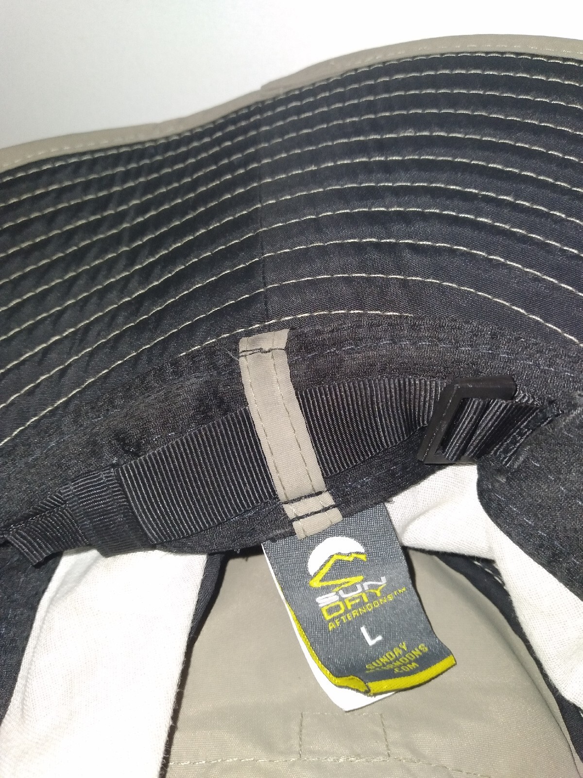 Sunday Afternoons Men's Charter Escape Hat, Sand, Large BNWT