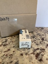 Leviton 5891-W Single Receptacle 20A 125V White 5-20R 2-Pole 3-Wire Grounding