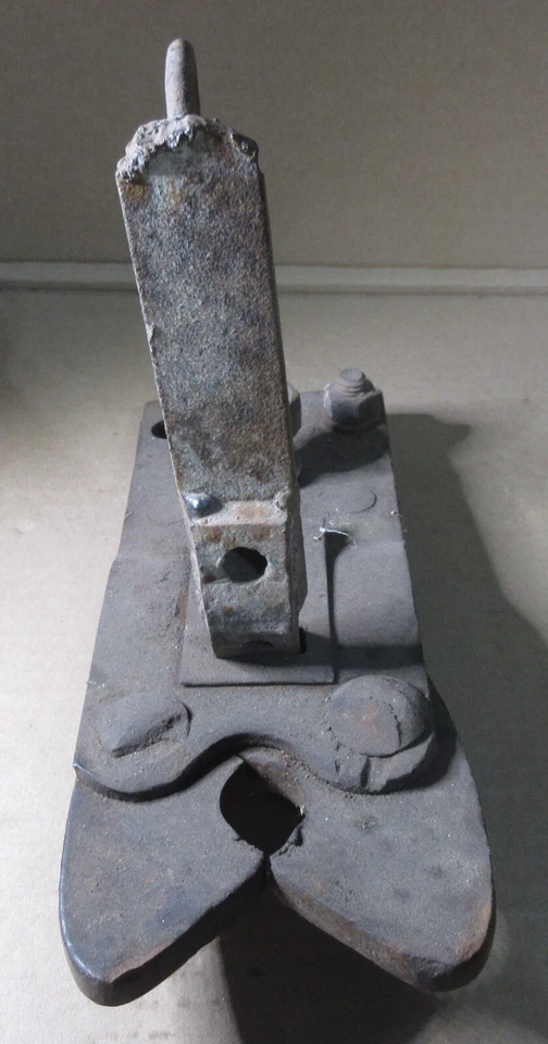 Vintage Tractor Wagon IHC MM JD Oliver Case AC Quick Release Hitch Picker Baler - Image 2 of 4