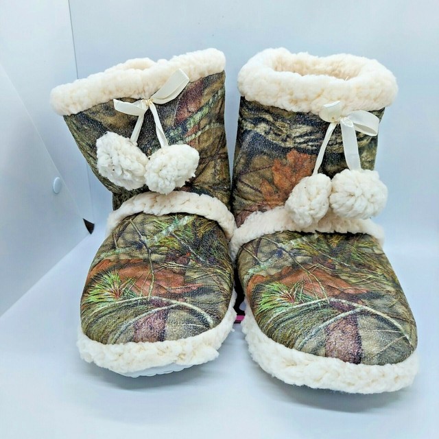 2 Pair of Mossy Oak Camo Break up 