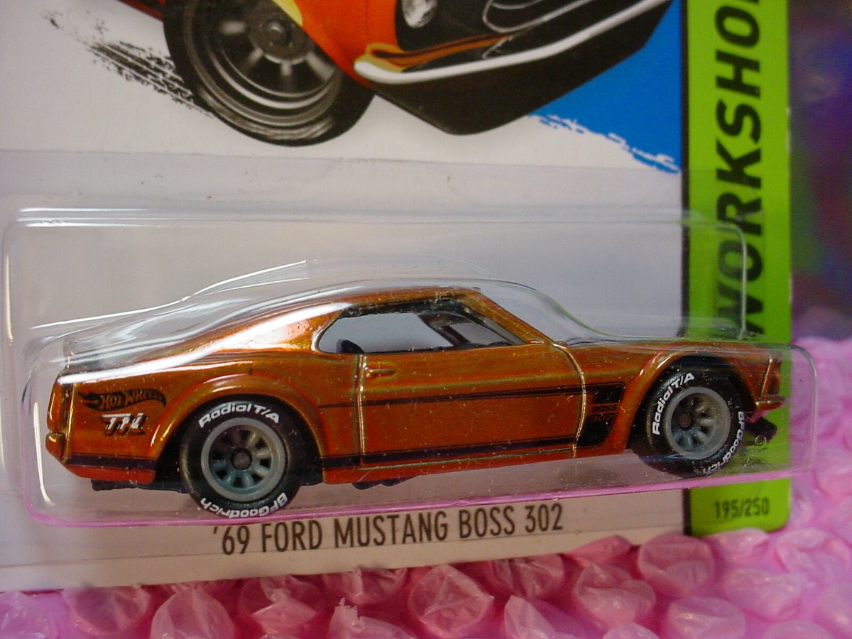 2015 Hot Wheels SUPER Treasure Hunt '69 FORD MUSTANG BOSS 302