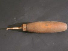 Antique Wood Handle Crochet Hook B 