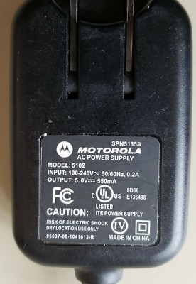 Motorola AC Power Supply Model # 5102 Output : 5.0V 550mA