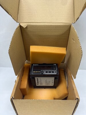 1Stück Neu 1390/2/3 DYNISCO 1390 V