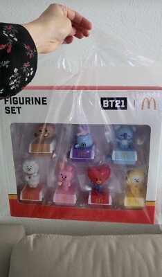 McDonalds BTS BT21 Figurine Set Collectors Figure New Korea